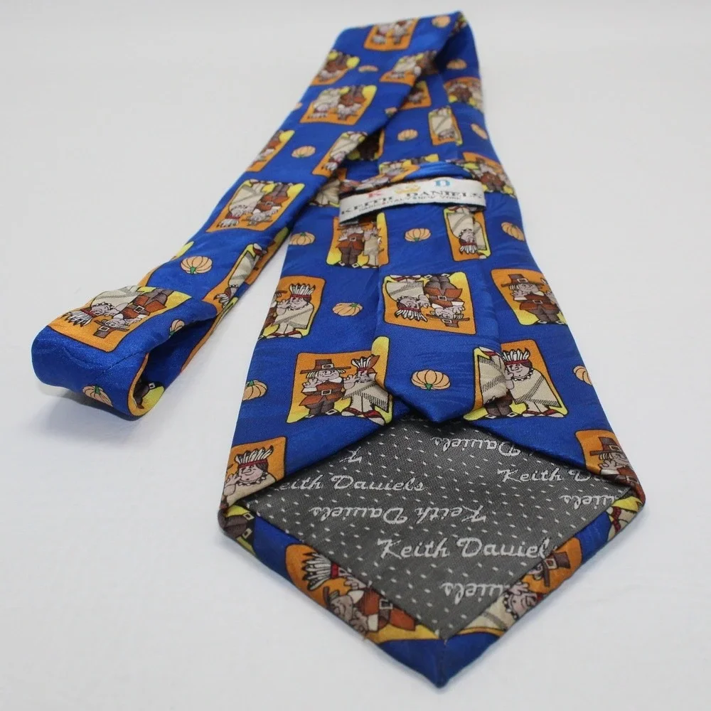 Keith Daniels Mens Blue Silk Thanksgiving Pilgrim Pumpkin Holiday Necktie T6